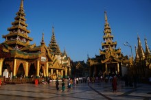 MYANMAR - SHWEDAGON PAGODA